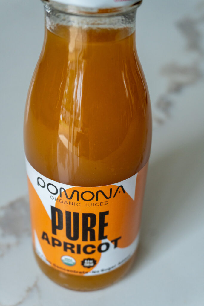 organic pure apricot juicein bottle